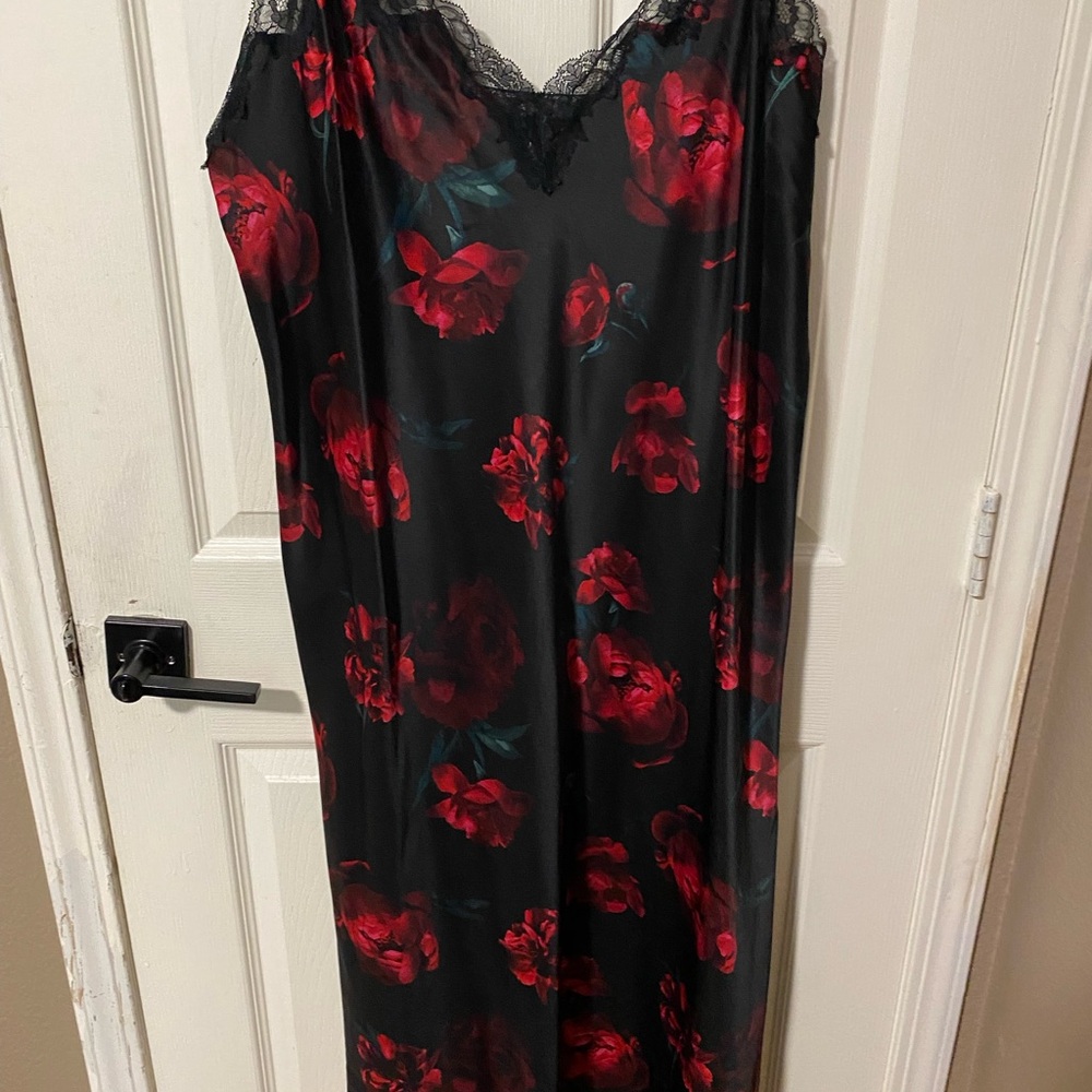 Elegant Black and Red Floral Nightgown